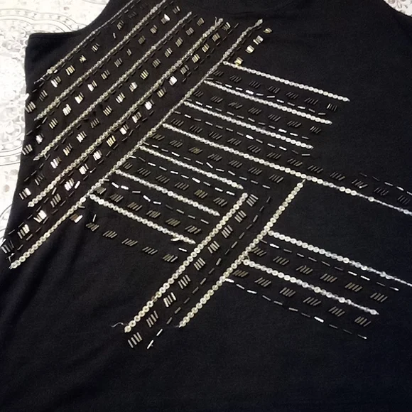 Black Embellished tank top - Picture 6 of 7